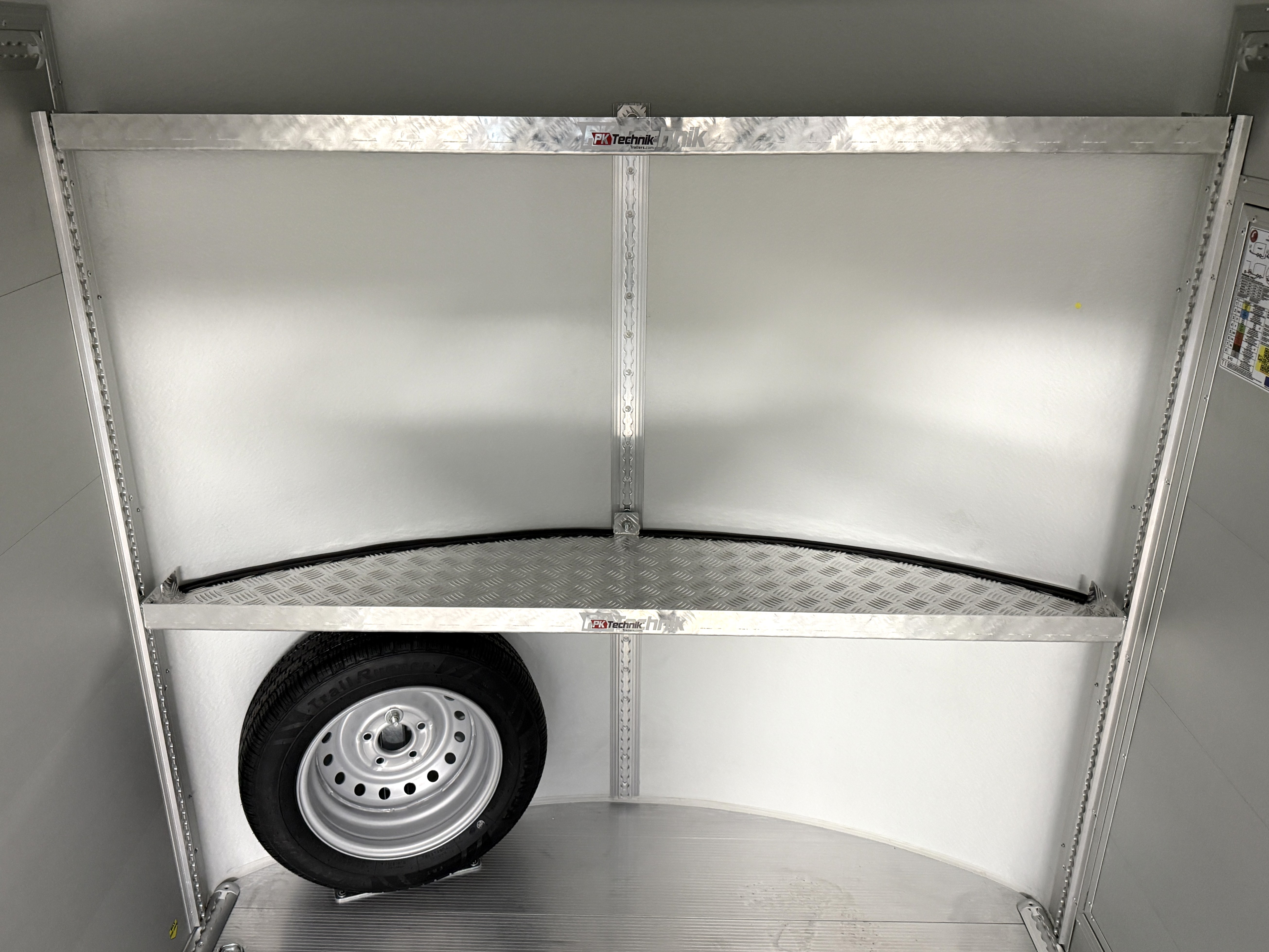 ALU regal Debon C400_1